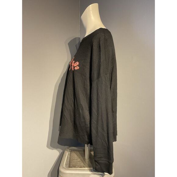 Torrid Rolling Stones Long Sleeve Crop Top Waffle Knit Size 1 - Picture 2 of 6